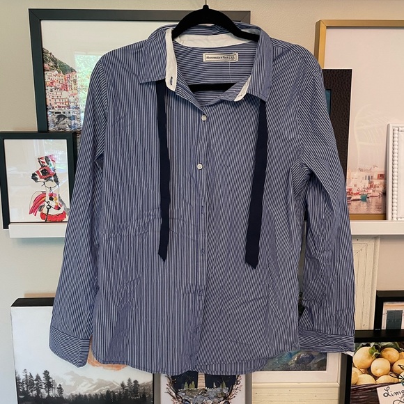 Abercrombie & Fitch Tops - BNWT Abercrombie and Fitch Blue White Striped Long Sleeve Dress Shirt Size XL